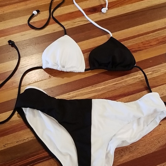 Victoria's Secret Other - Victoria's Secret bikini set size small